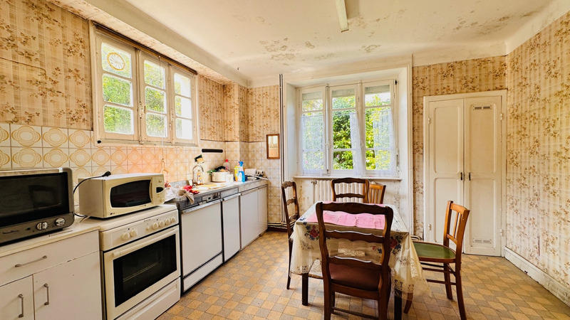 Maison - 136 m² - 8 pièces