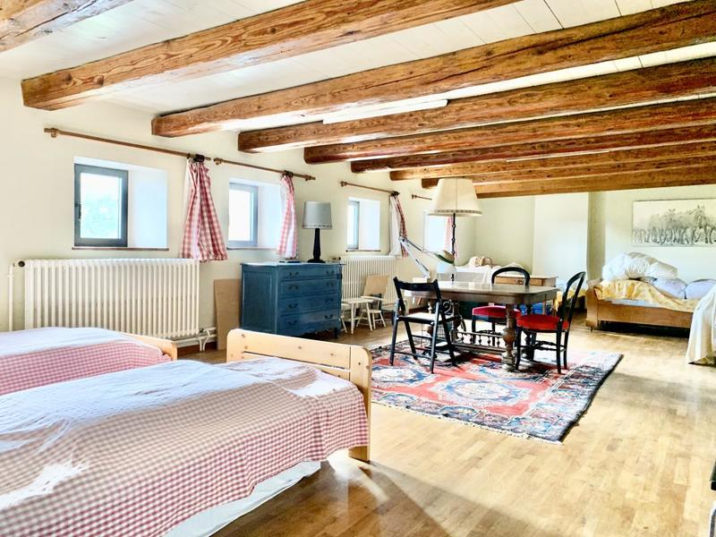 Maison - 331 m² - 9 pièces