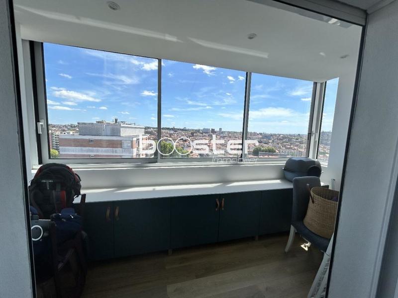 Appartement ancien - 92 m² - 4 pièces