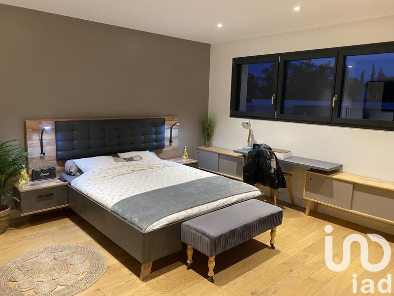 Maison de maîtres - 252 m² - 7 pièces