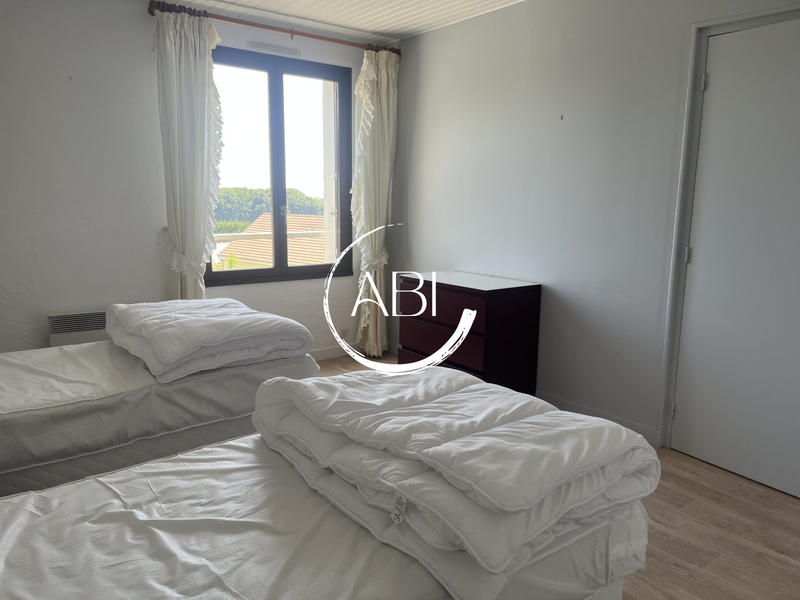 Appartement - 90 m² - 4 pièces