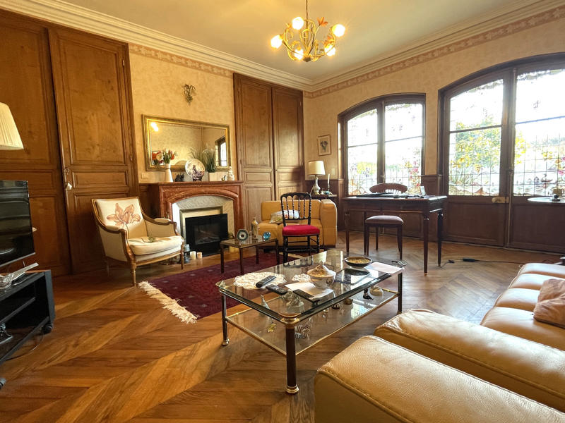 Maison - 169 m² - 7 pièces