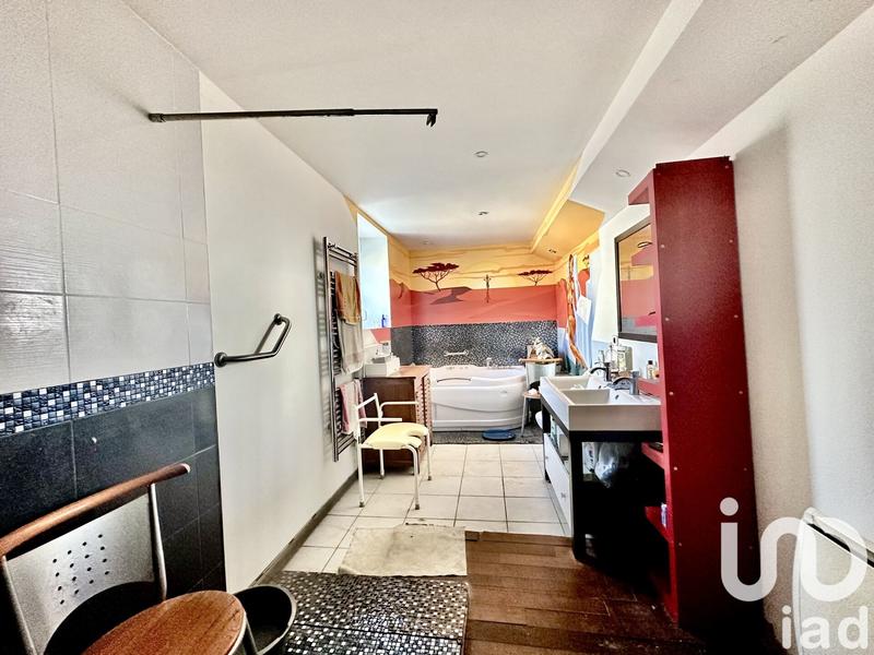 Appartement - 250 m² - 8 pièces