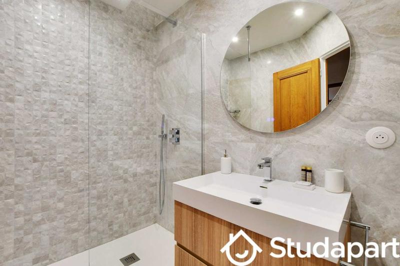 Appartement - 103 m² - 2 pièces