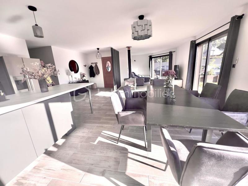 Maison - 124 m² - 5 pièces