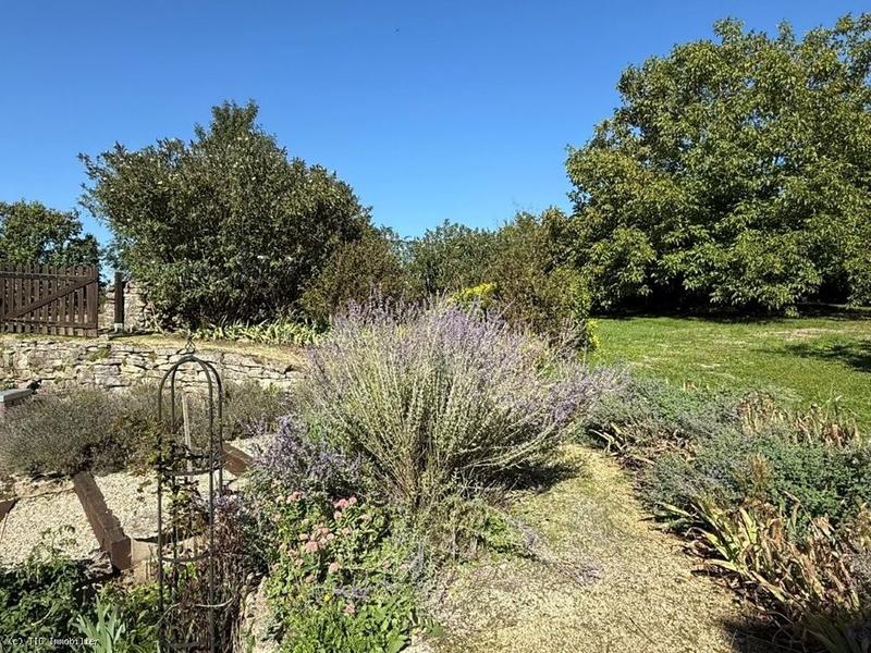 Maison en pierre - 125 m² - 4 pièces