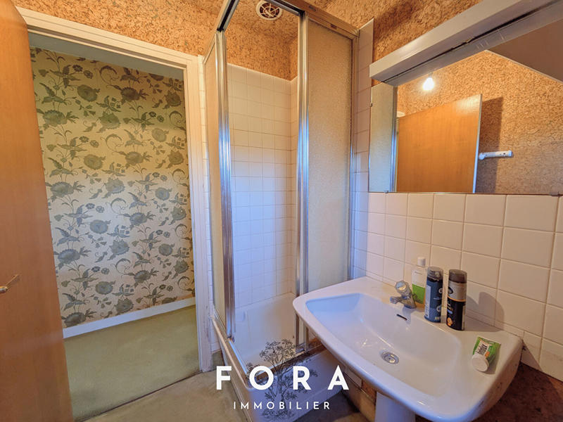 Maison - 212 m² - 8 pièces