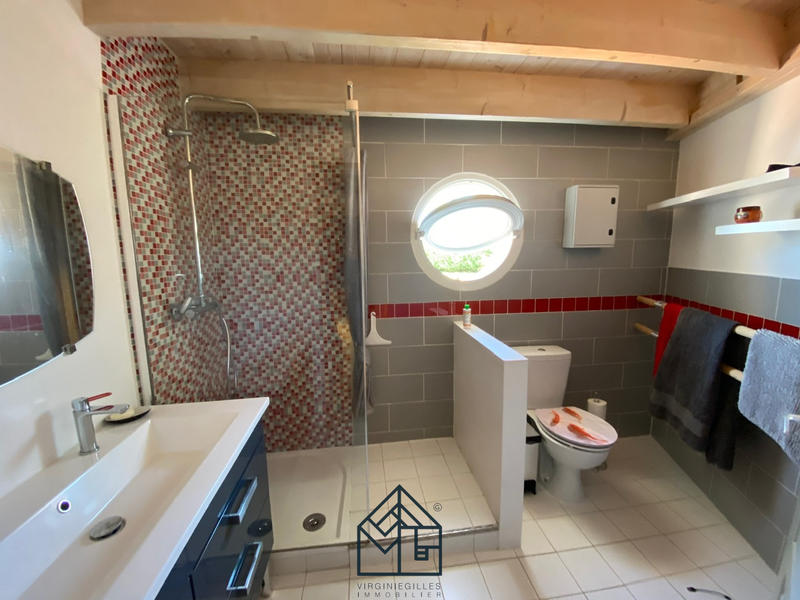 Maison - 185 m² - 7 pièces