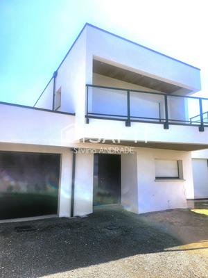 Maison - 145 m² - 6 pièces