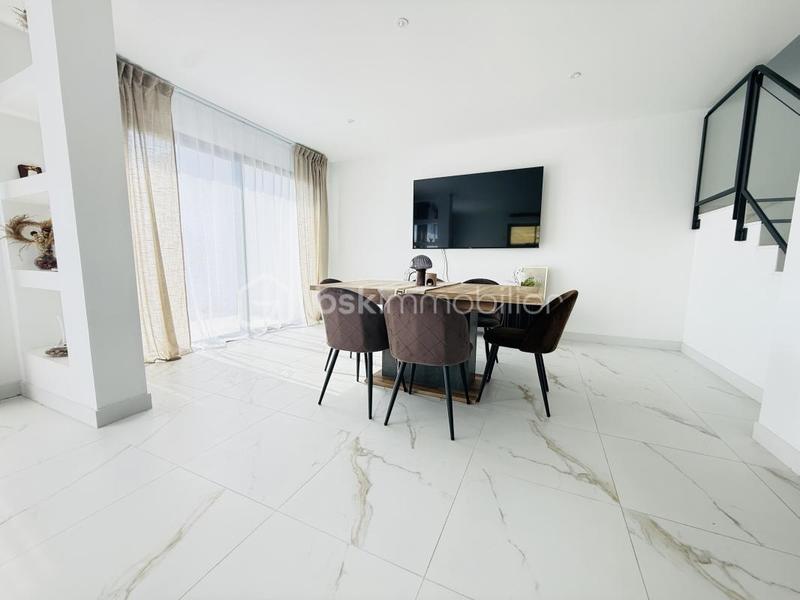 Maison - 124 m² - 6 pièces