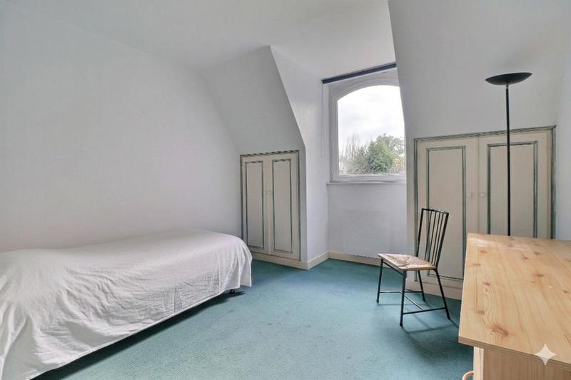 Maison - 141 m² - 7 pièces