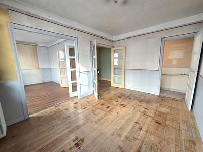 Appartement - 132 m² - 7 pièces