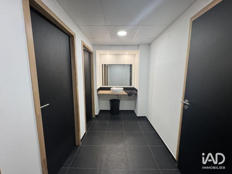 Bureau - 247 m²