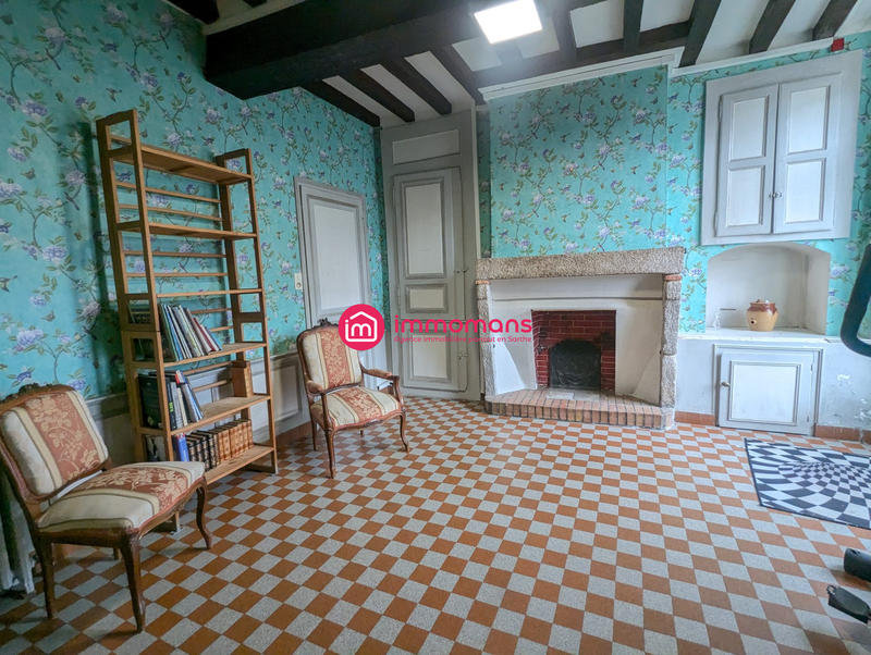 Maison - 203 m² - 9 pièces