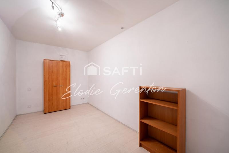 Local commercial - 87 m² - 6 pièces