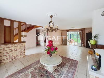 Maison - 166 m² - 6 pièces