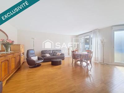 Appartement - 99 m² - 5 pièces
