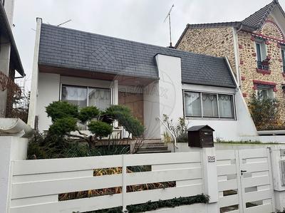 Maison - 140 m² - 6 pièces
