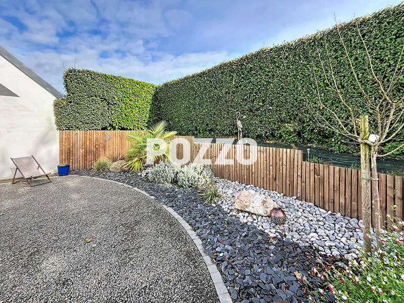 Maison - 215 m² - 6 pièces