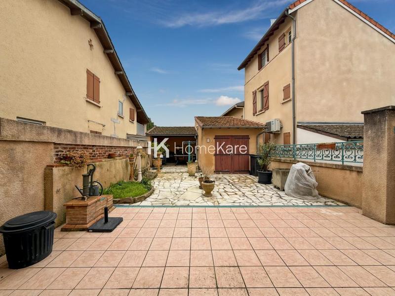 Maison - 90 m² - 3 pièces