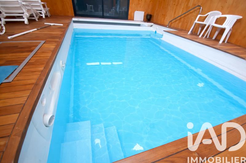 Maison - 296 m² - 10 pièces