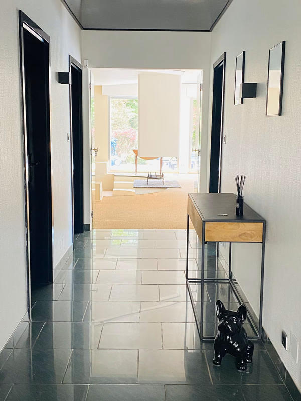 Maison - 300 m² - 11 pièces