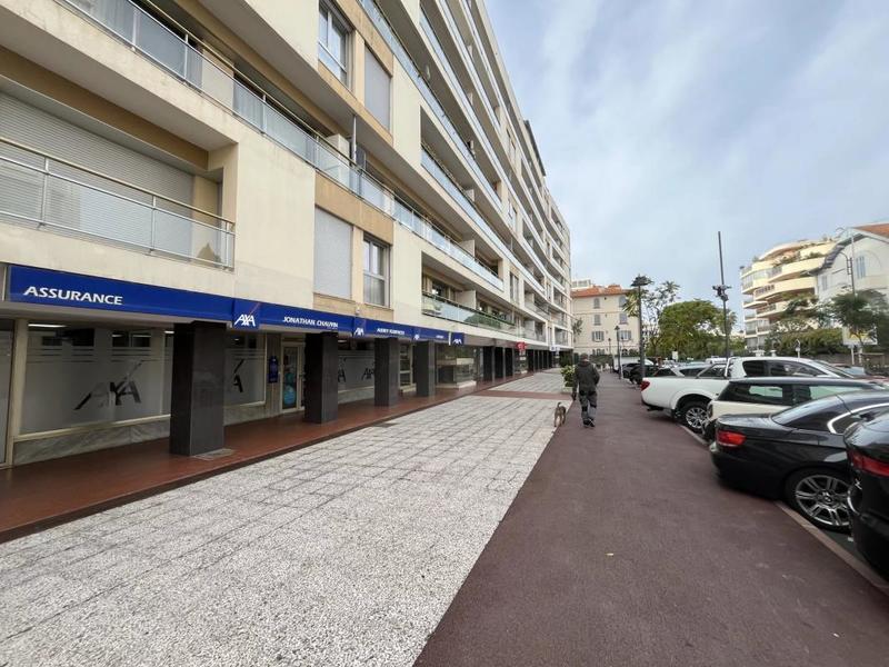 Local commercial - 155 m²