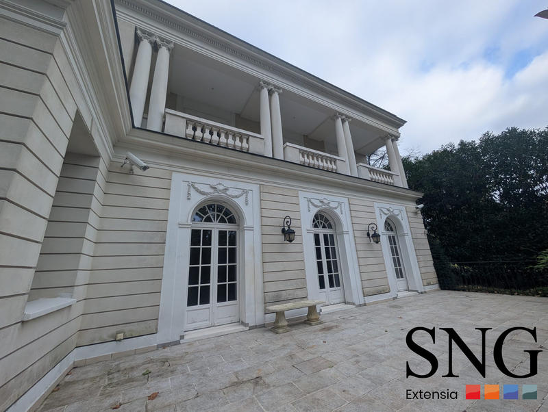 Maison - 275 m² - 6 pièces