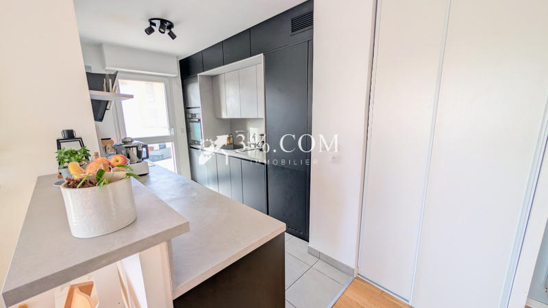 Appartement - 91 m² - 5 pièces
