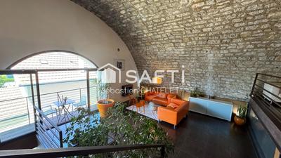 Loft - 177 m² - 5 pièces