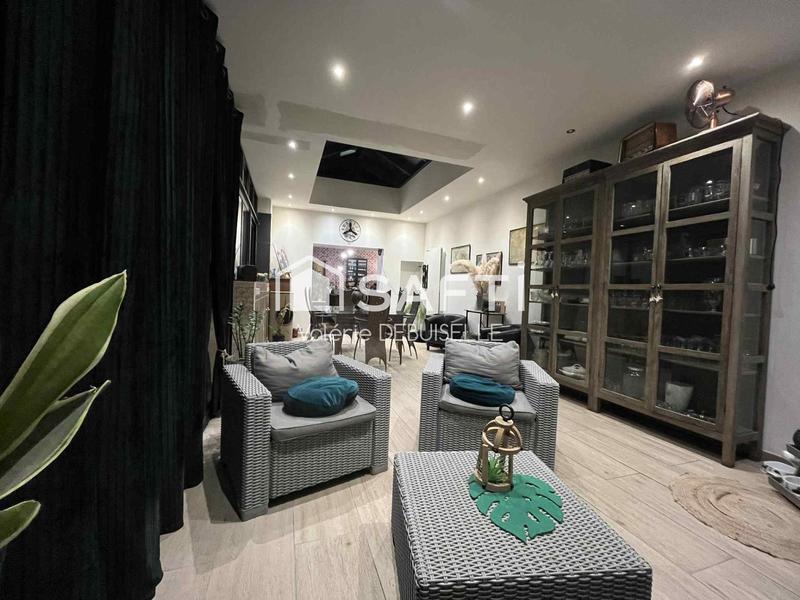 Maison de maîtres - 180 m² - 9 pièces