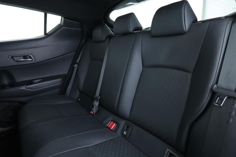 Toyota c-Hr 2.0 Hybride Graphic 184 ch