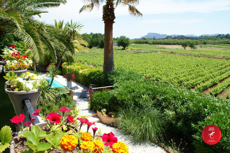 Maison - 217 m² - 10 pièces