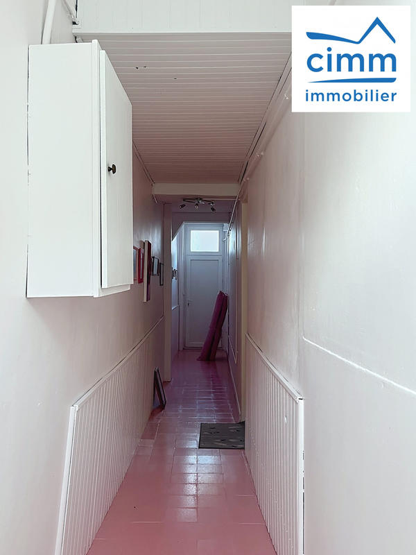 Maison traditionnelle - 159 m² - 4 pièces