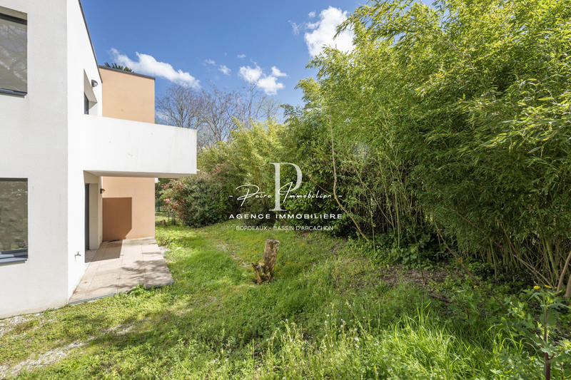 Appartement - 82 m² - 3 pièces