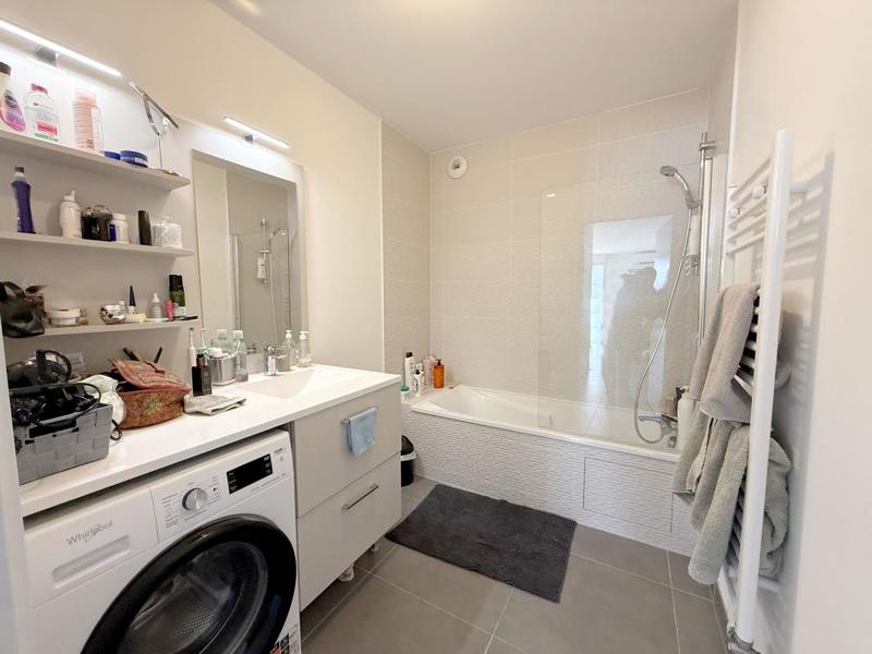 Appartement - 75 m² - 4 pièces