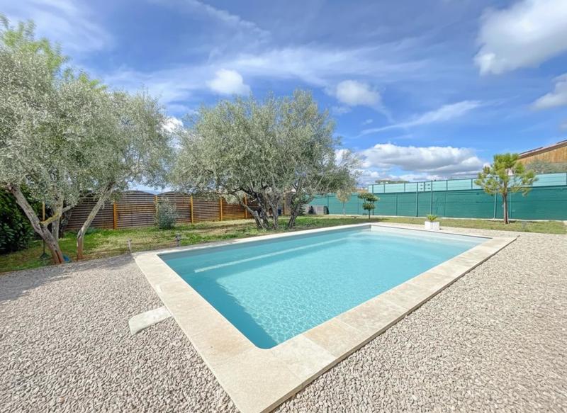 Maison - 93 m² - 5 pièces