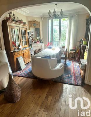 Maison - 190 m² - 9 pièces