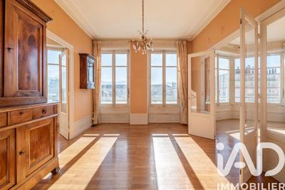 Appartement - 127 m² - 5 pièces