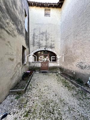 Loft - 470 m² - 14 pièces