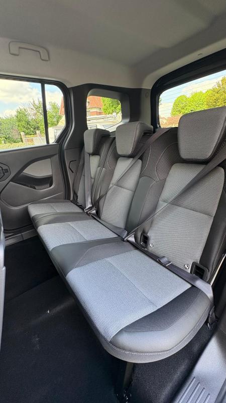 Renault Kangoo Techno Blue Dci 115 Edc Boite Auto Full 3