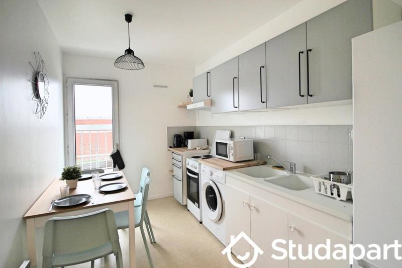 Chambre - 10 m² - 1 pièce