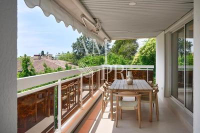 Appartement - 130 m² - 5 pièces