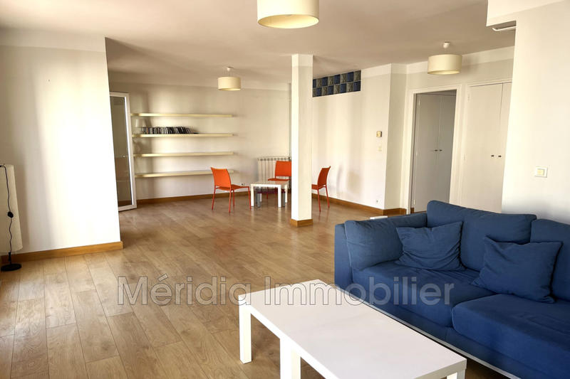 Appartement - 81 m² - 3 pièces
