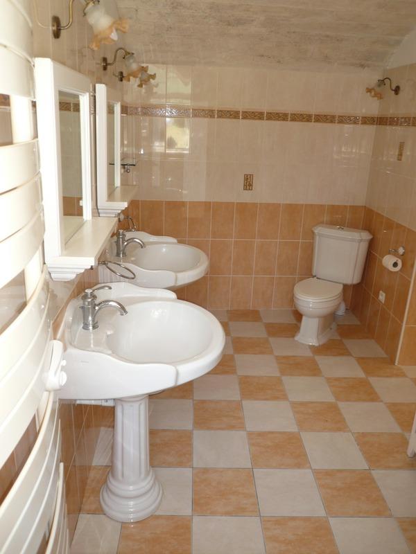 Appartement - 142 m² - 6 pièces