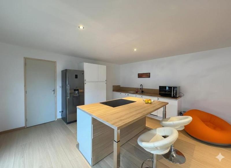 Maison - 92 m² - 3 pièces