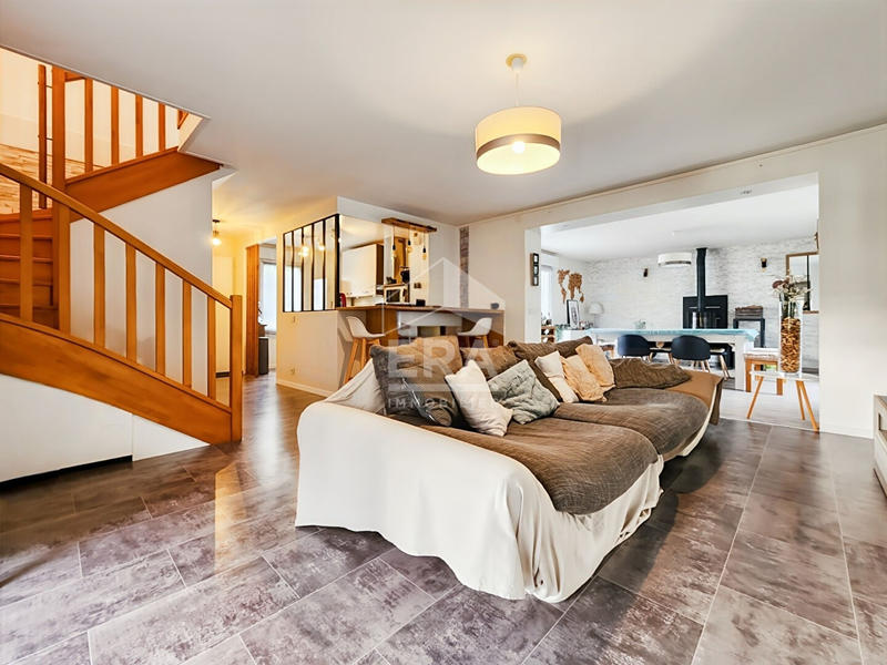 Maison - 140 m² - 7 pièces