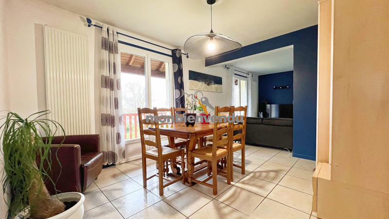 Maison - 143 m² - 7 pièces