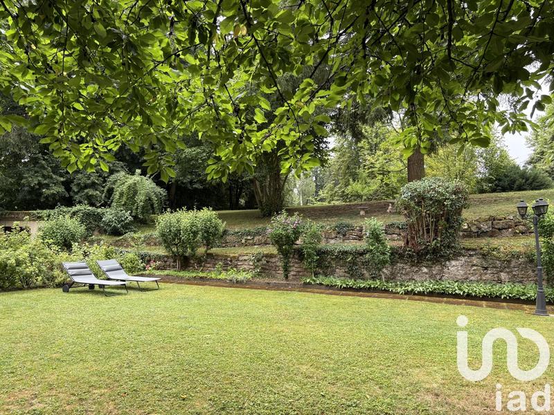 Maison - 307 m² - 11 pièces