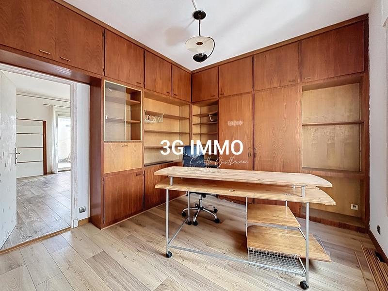 Appartement - 216 m² - 6 pièces